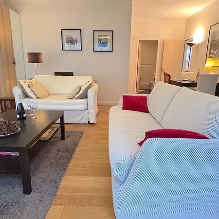 Leclerc شقة باريس